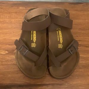 Birkenstock Yara brown size 37 in EUC